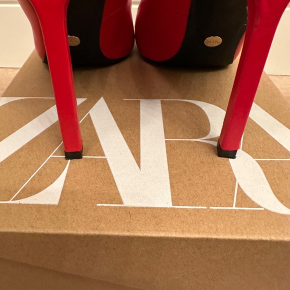 Zara Red Stiletto High Heels size 8 - Picture 8 of 14